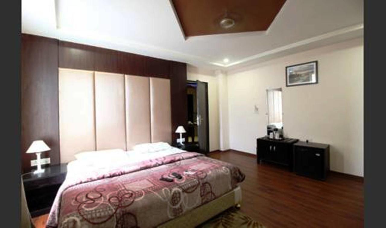 غورغاون Hotel Vipul Grand المظهر الخارجي الصورة