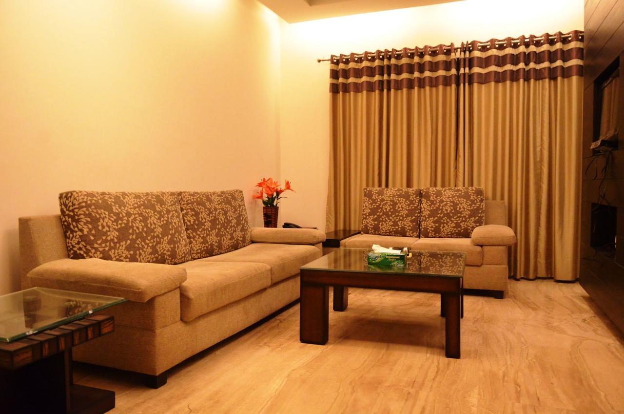غورغاون Hotel Vipul Grand المظهر الخارجي الصورة